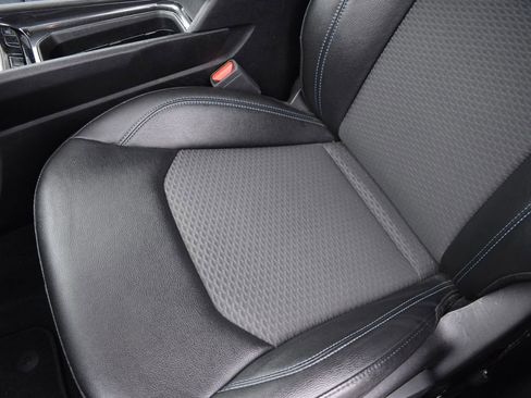 Used 2025 Jeep Compass Latitude image 12