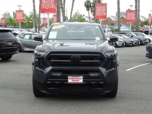 Used 2024 Toyota Tacoma SR5 image 3