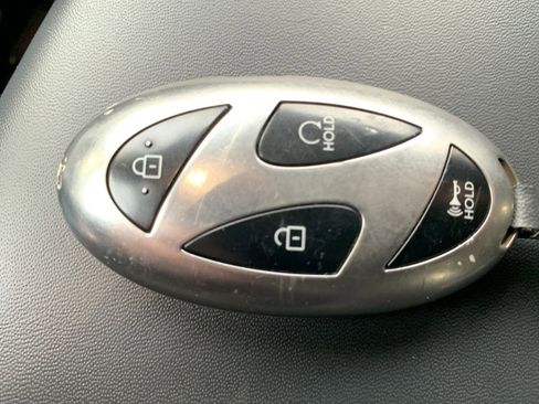 Used 2025 Hyundai Santa Fe SEL image 27