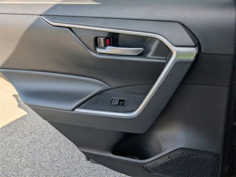 Used 2023 Toyota RAV4 XLE image 27