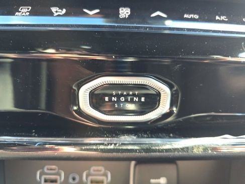 New 2026 Jeep Grand Cherokee Limited image 16