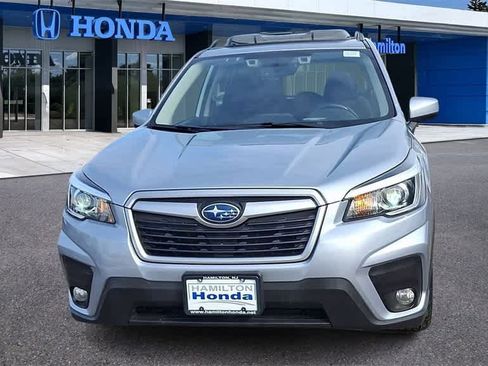 Used 2020 Subaru Forester Premium image 3