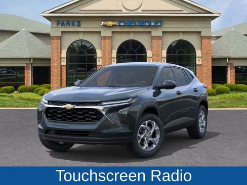 New 2026 Chevrolet Trax LS image 7