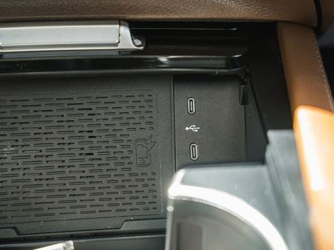 Used 2024 Mercedes-Benz GLE 350 4MATIC image 25