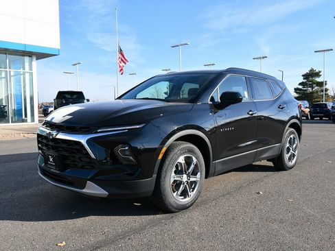 Certified 2024 Chevrolet Blazer LT w/ Convenience Package image 2