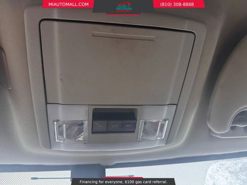 Used 2012 Lincoln Navigator 4WD image 23