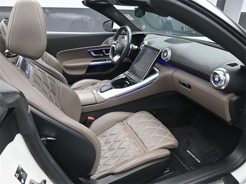 Used 2023 Mercedes-Benz SL 63 AMG SL 63 AMG image 23