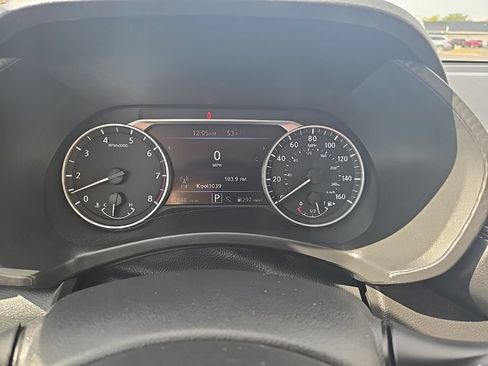 Used 2024 Nissan Sentra SV FWD image 17
