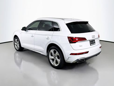 Certified 2022 Audi Q5 2.0T Premium Plus image 3