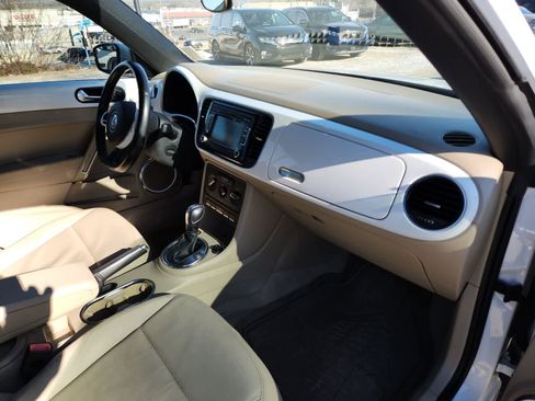 Used 2013 Volkswagen Beetle 2.5 image 20