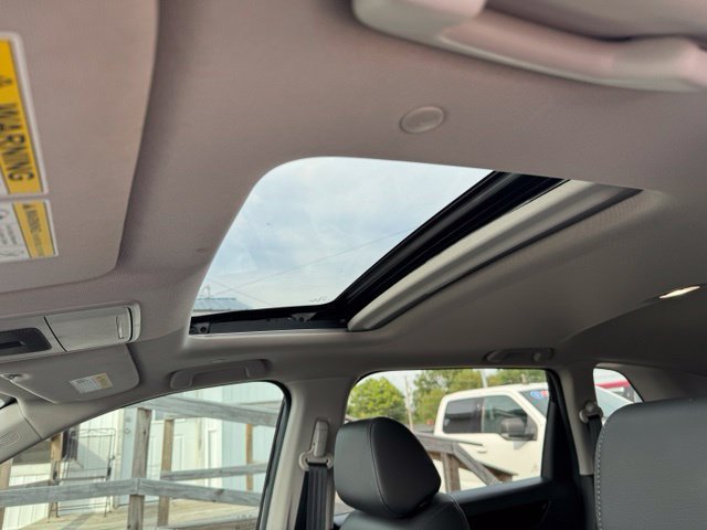 Used 2025 Honda CR-V EX-L image 17