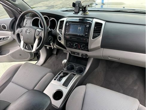 Used 2015 Toyota Tacoma 4x4 Double Cab image 18
