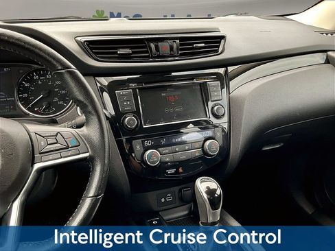 Used 2022 Nissan Rogue Sport SV w/ Technology Package AWD/4WD image 12