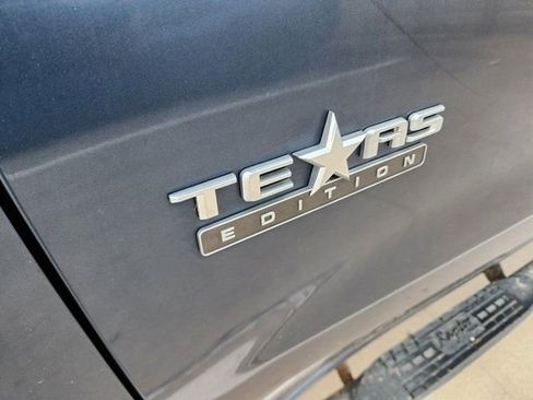 Used 2020 Chevrolet Silverado 1500 LT w/ Texas Edition image 11