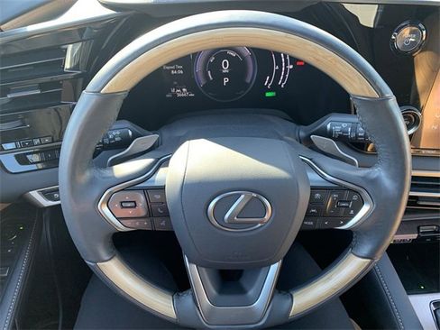 Used 2023 Lexus RX 350h image 19