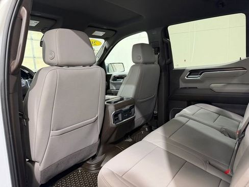 Used 2023 GMC Sierra 1500 SLT w/ SLT Convenience Package image 36