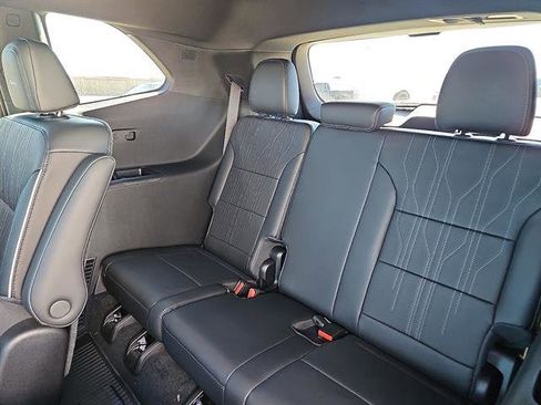 New 2026 Buick Enclave Avenir w/ Super Cruise Package image 9