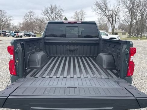 New 2025 Chevrolet Silverado 1500 ZR2 w/ Technology Package AWD/4WD image 12
