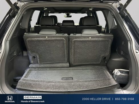 Used 2022 Volkswagen Tiguan SE R-Line FWD image 26