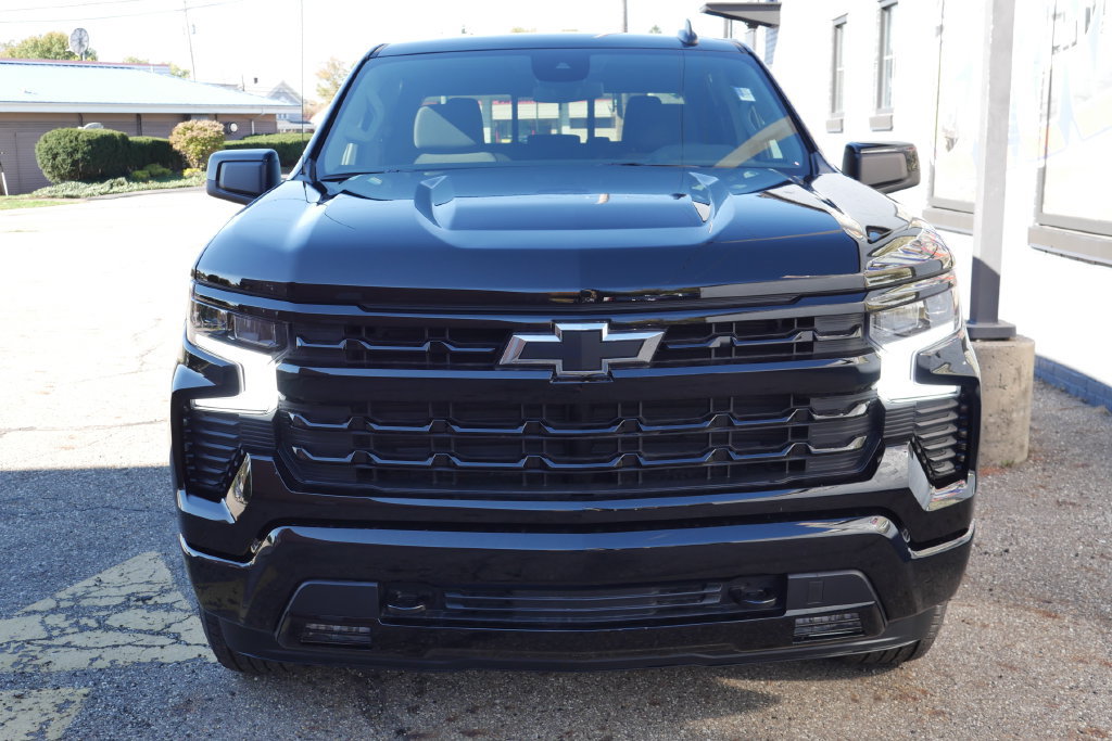 New 2026 Chevrolet Silverado 1500 RST w/ Dark Appearance Package AWD/4WD image 28