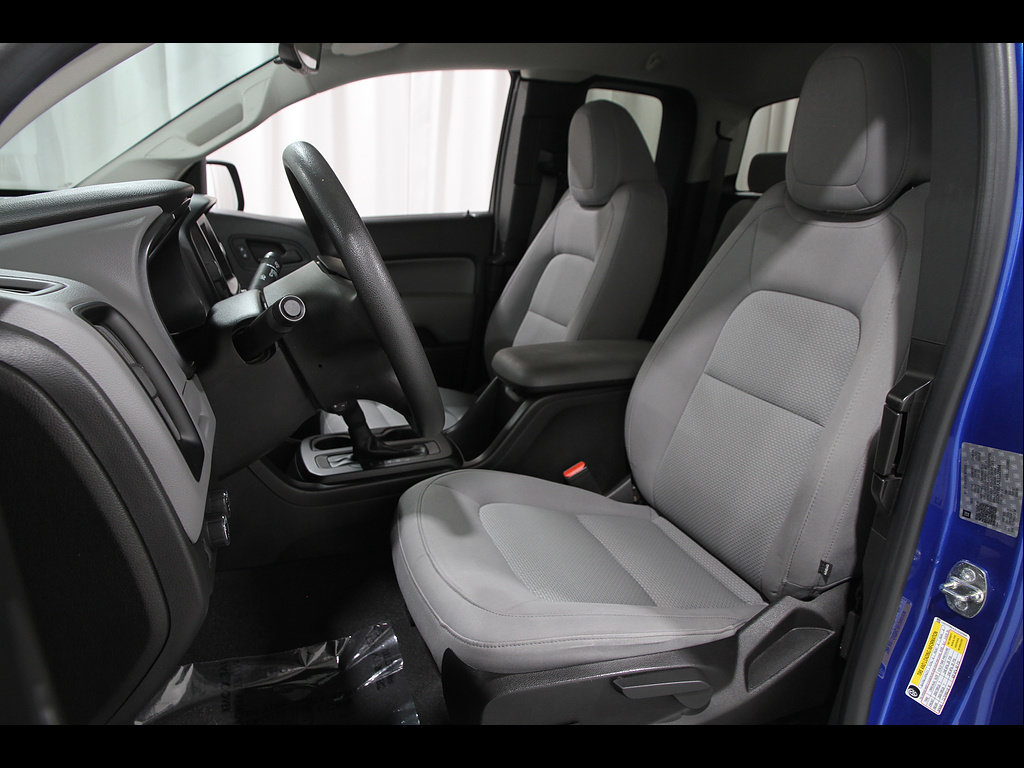 Used 2020 Chevrolet Colorado W/T w/ WT Convenience Package AWD/4WD image 5