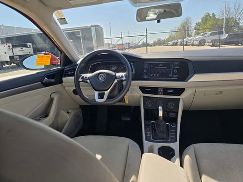 Used 2019 Volkswagen Jetta S w/ Driver Assistance Package image 17