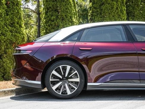 Used 2024 Lucid Air Touring AWD/4WD image 12