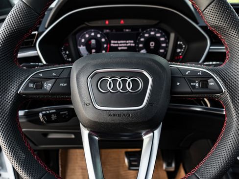 Used 2025 Audi Q3 2.0T Premium Plus image 10