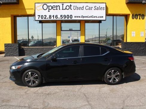 Used 2021 Nissan Sentra SV image 2