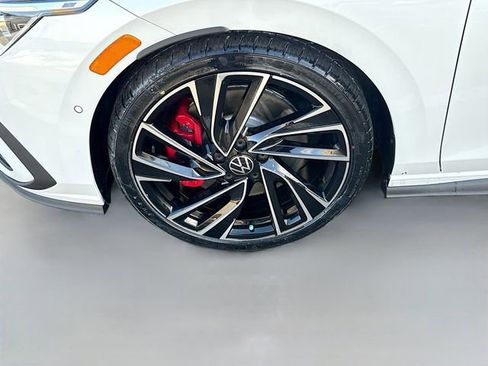 Used 2024 Volkswagen GTI Autobahn image 31