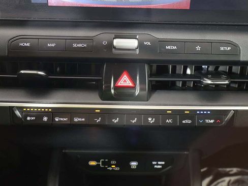 Used 2025 Kia K4 FWD image 41
