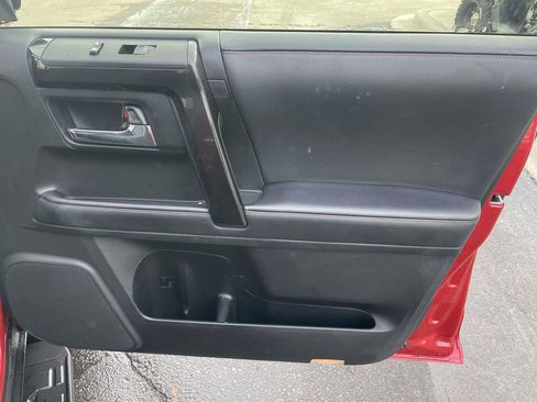 Used 2024 Toyota 4Runner TRD Off-Road Premium image 46