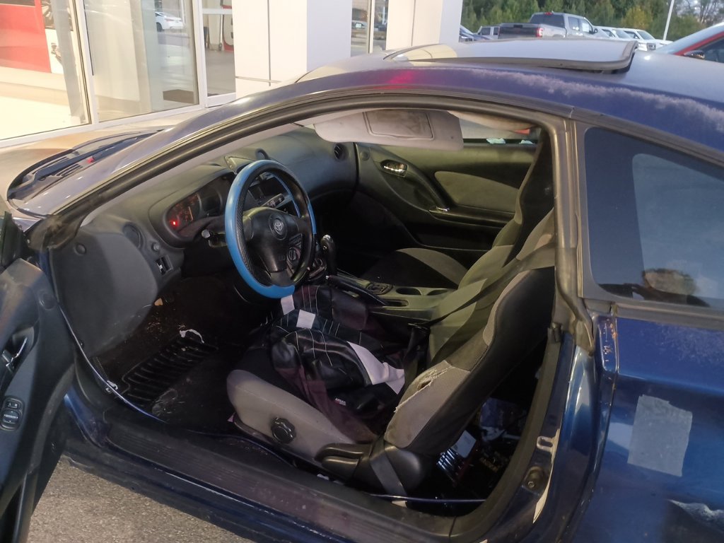Used 2004 Toyota Celica GT FWD image 10