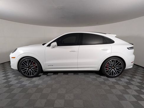 Certified 2025 Porsche Cayenne GTS AWD/4WD image 2