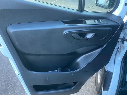 Used 2021 Mercedes-Benz Sprinter 2500 w/ Driver Convenience Package image 11