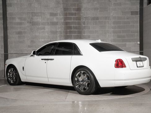 Used 2015 Rolls-Royce Ghost RWD image 6