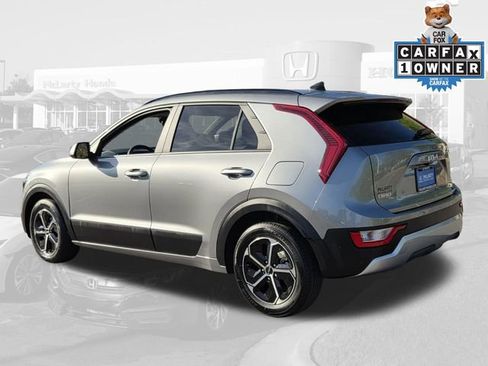 Used 2025 Kia Niro LX FWD image 3