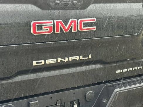 New 2026 GMC Sierra 1500 Denali w/ Denali Reserve Package AWD/4WD image 11