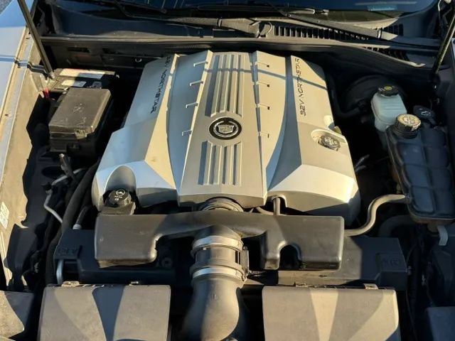 Used 2004 Cadillac XLR RWD image 30