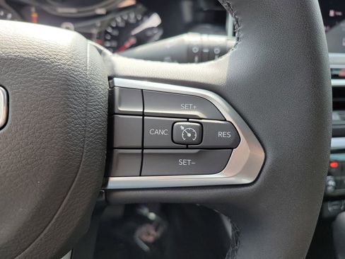 New 2026 Jeep Compass Latitude w/ Sun and Sound Group AWD/4WD image 15