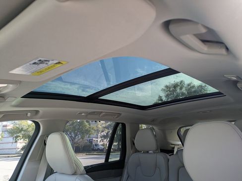 New 2026 Volvo XC90 T8 Ultra w/ Protection Package Premier AWD/4WD image 28