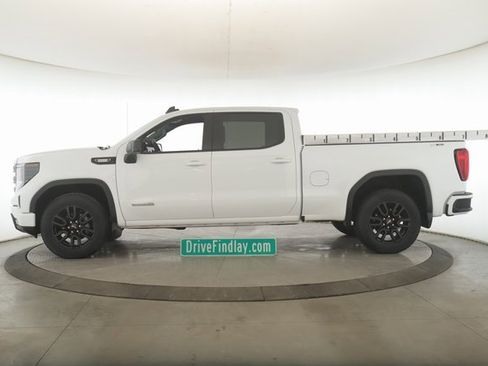 Used 2025 GMC Sierra 1500 Elevation image 9