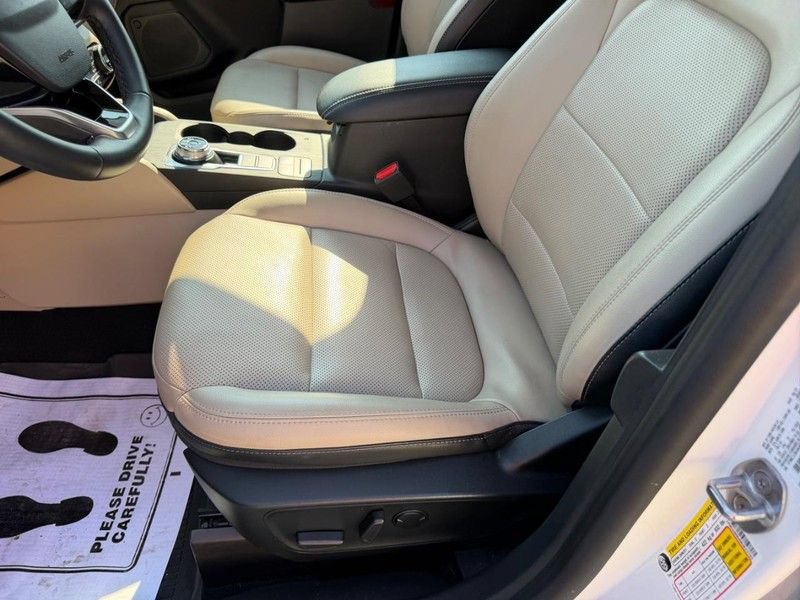 Used 2021 Ford Escape SEL AWD/4WD image 18