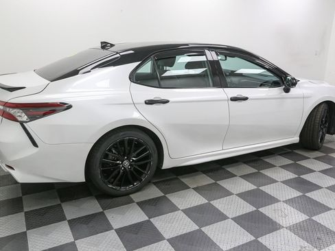 Used 2022 Toyota Camry XSE image 8