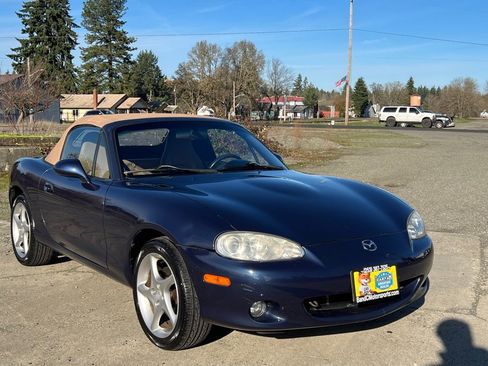 Used 2001 MAZDA MX-5 Miata image 21