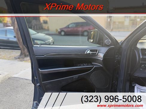 Used 2018 Jeep Grand Cherokee Trailhawk AWD/4WD image 15