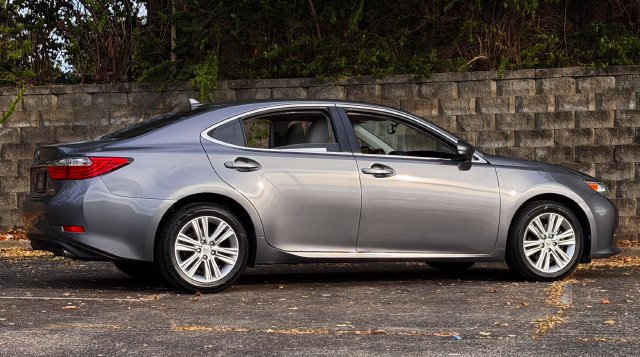 Used 2014 Lexus ES 350 w/ Premium Package FWD image 5