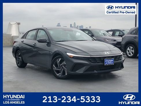 Certified 2025 Hyundai Elantra Sport FWD image 1