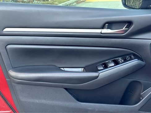 Certified 2024 Nissan Altima 2.5 SR w/ SR Premium Package image 18