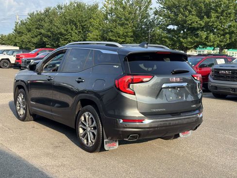 Used 2019 GMC Terrain SLT w/ Preferred Package AWD/4WD image 5